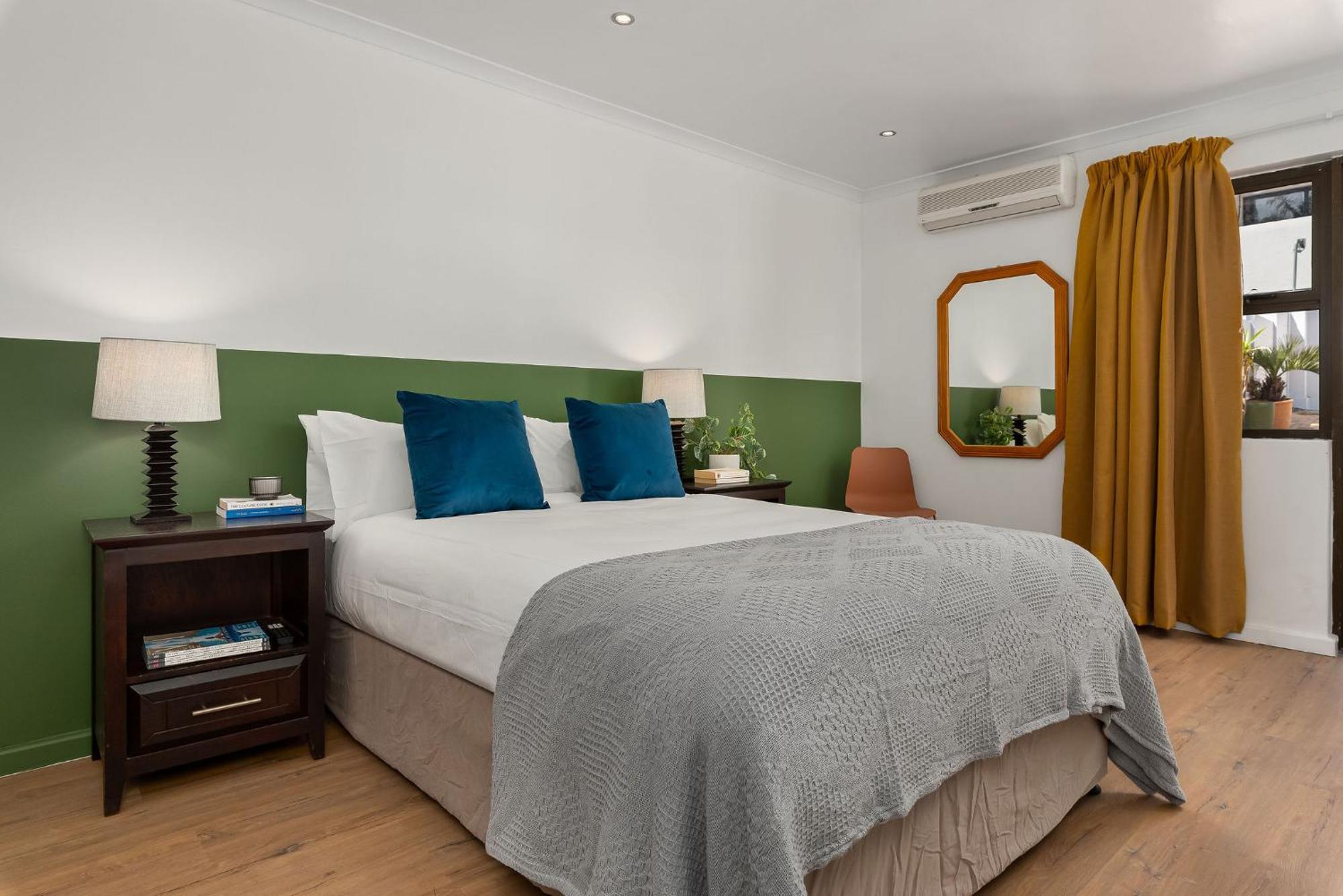 Neighbourgood Ravenscraig Hotel เคปทาวน์ ภายนอก รูปภาพ