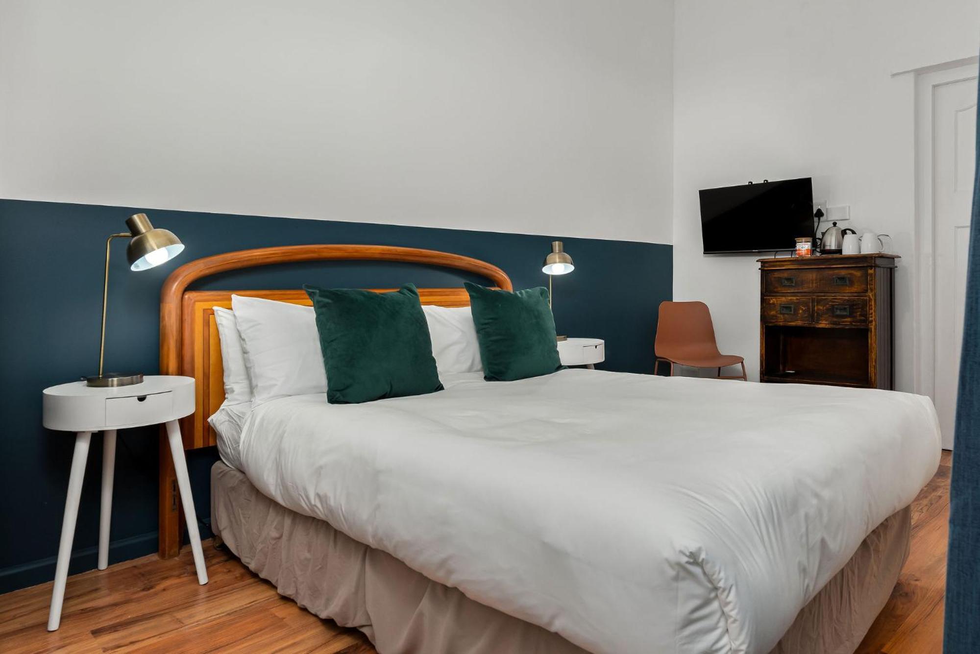 Neighbourgood Ravenscraig Hotel เคปทาวน์ ภายนอก รูปภาพ
